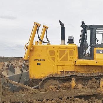 Xe ủi 320C