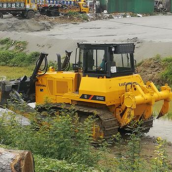 Xe ủi 160C
